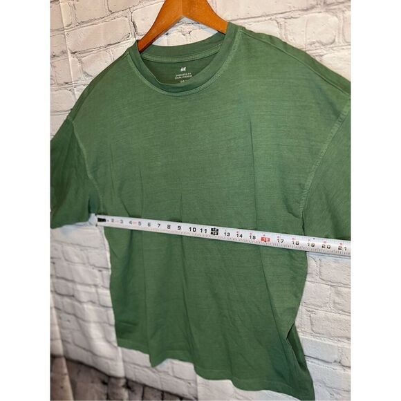 H&M Other - H&M Men’s Small Oversized Fit T-shirt Green